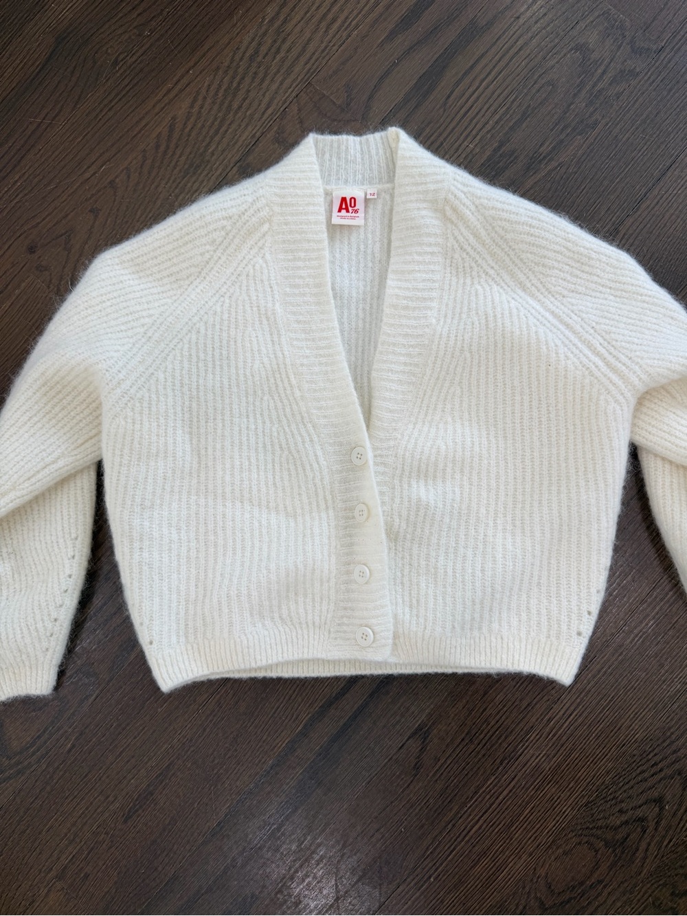 Cream V-Neck Buttoned Cropped Cardigan Sweater